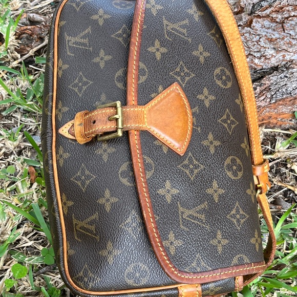 Authentic LV Sologne - Picture 4 of 13